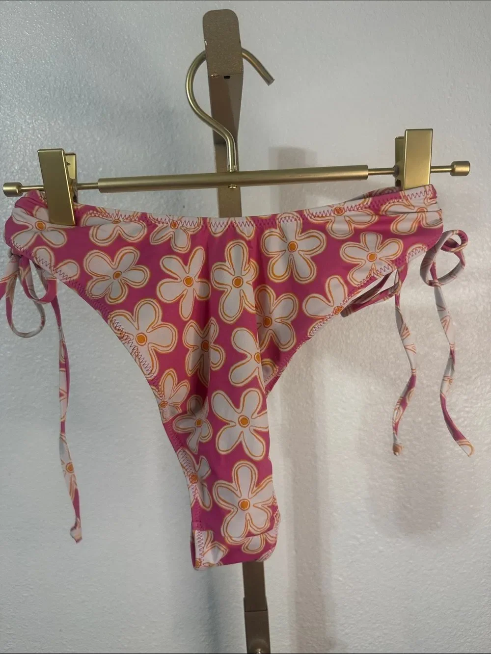 LA Hearts- Pink Floral Tie-Side Bikini set- size Small/XS